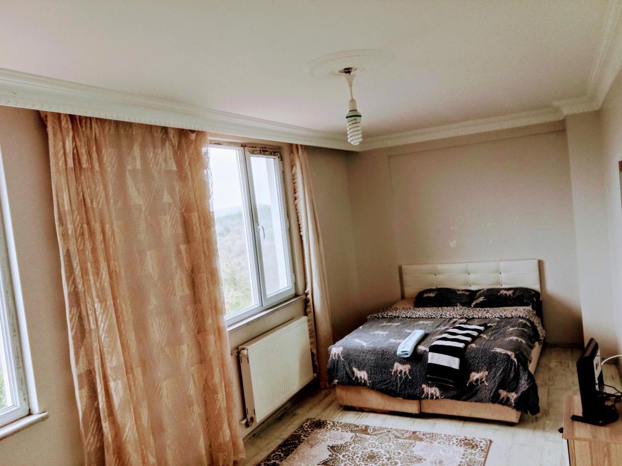 Ahmet Teacher Hotel, 5 Minutes From The Airport Arnavutkoy Экстерьер фото