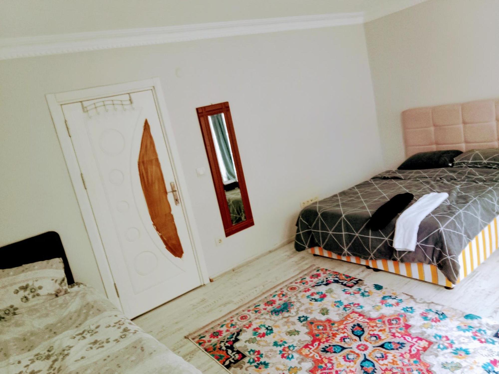 Ahmet Teacher Hotel, 5 Minutes From The Airport Arnavutkoy Экстерьер фото